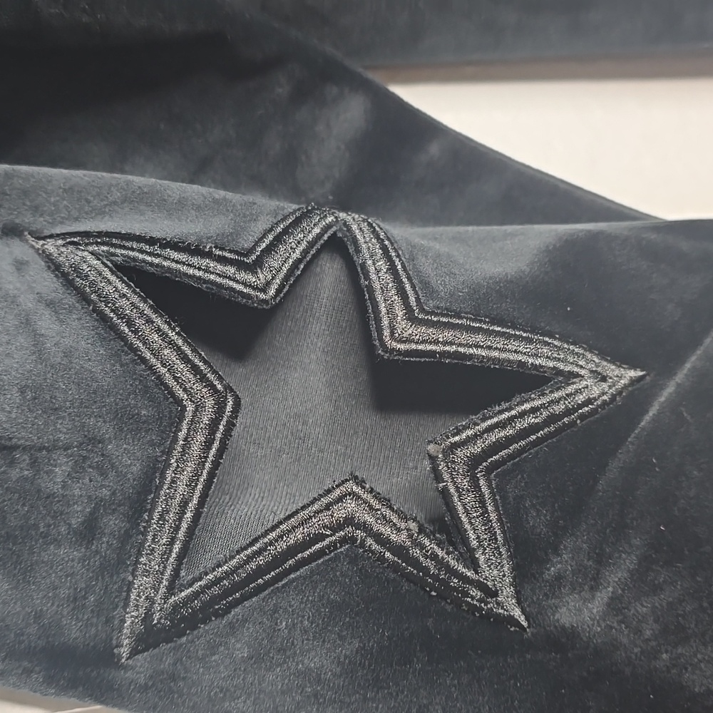 Paris Hilton The Star crew Black Velvet Swearshirt Size L, New With Tags - Picture 3 of 9